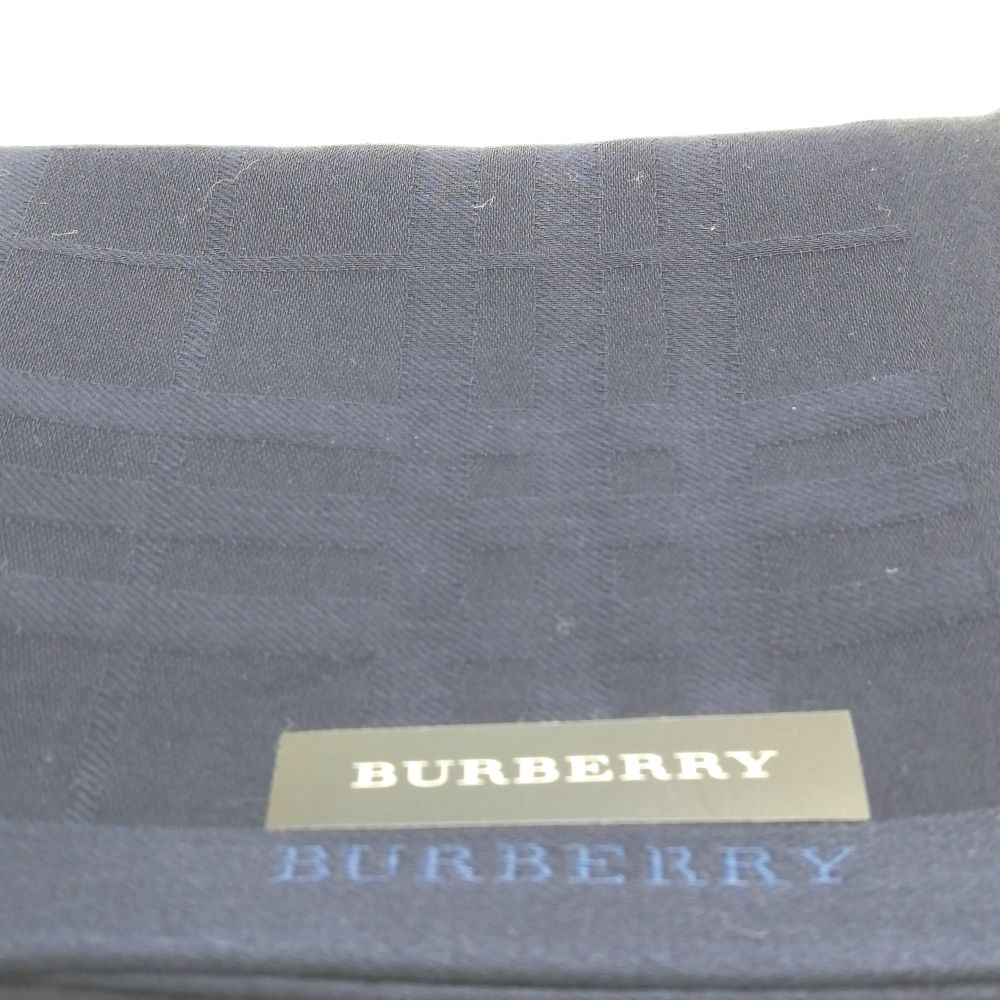 月末も当店でお買い物♪全品P10倍メール便対応OK【売れ筋】【未使用ハンカチ】BURBERRYバーバリーハンカチ【ネイビー系】