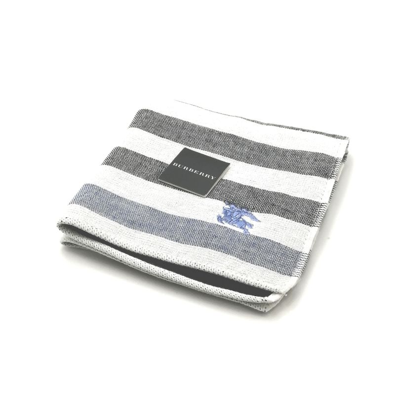 当店でのお買物でプラス5倍Pアップ♪メール便対応OK【売れ筋】【未使用ハンカチ】BURBERRYバーバリータオルハンカチ【ホワイト系】