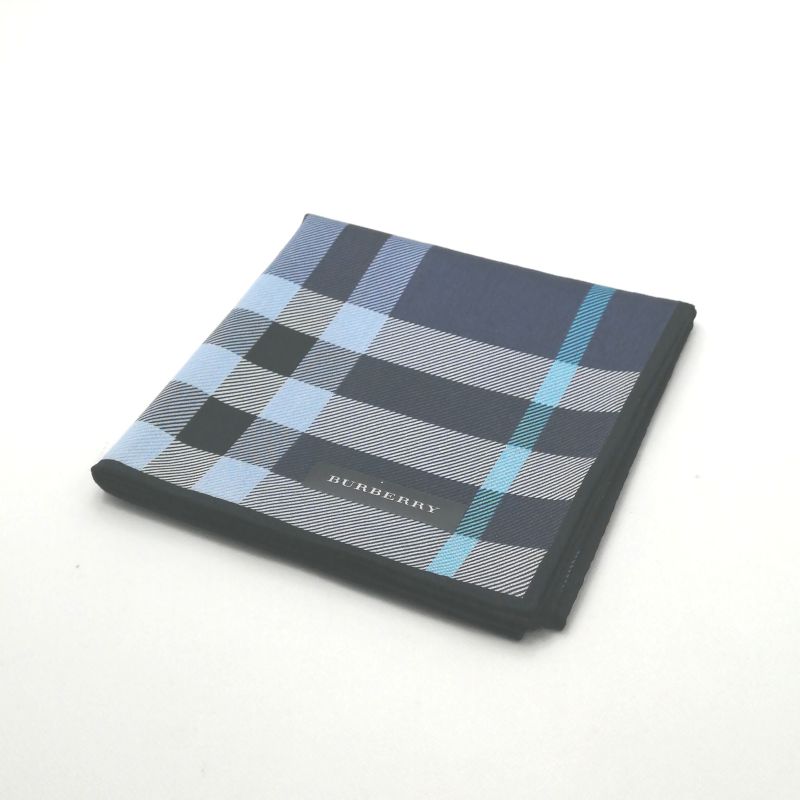 当店でのお買物でSPUトータルP5倍～♪メール便対応OK【売れ筋】【未使用ハンカチ】BURBERRYバーバリーハンカチ【ネイビー系】