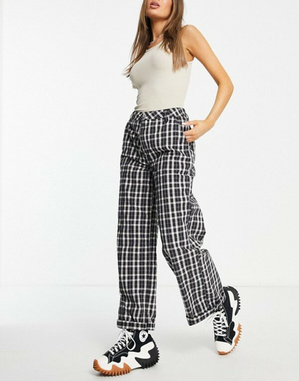 エイソス レディース カジュアルパンツ ボトムス ASOS DESIGN boyfriend utility pant in mono check Mono checkのサムネイル