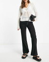 ワイエーエス レディース カジュアルパンツ ボトムス Y.A.S flared pants with chunky belt loops in black Black