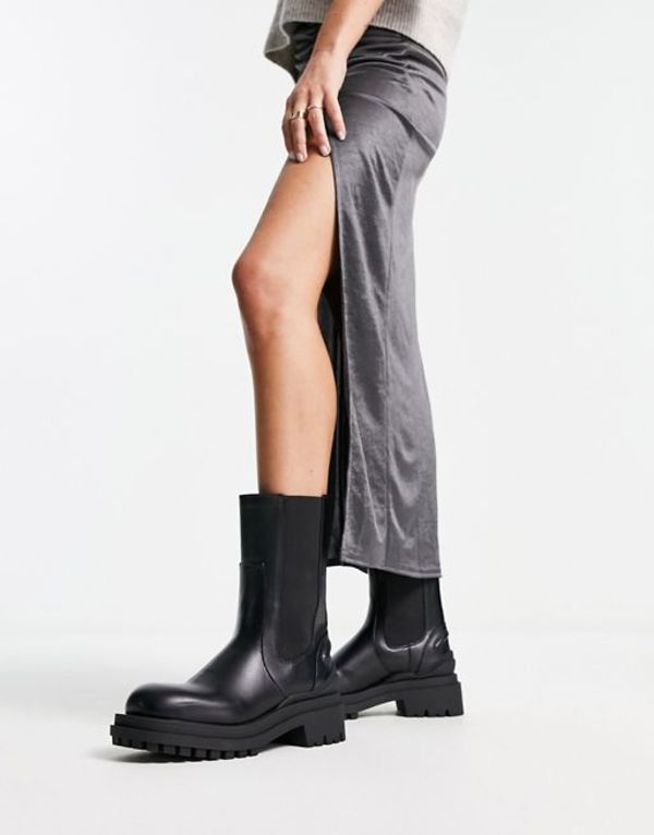 【送料無料】 ベルシュカ レディース ブーツ・レインブーツ シューズ Bershka chunky Chelsea boot in black Black