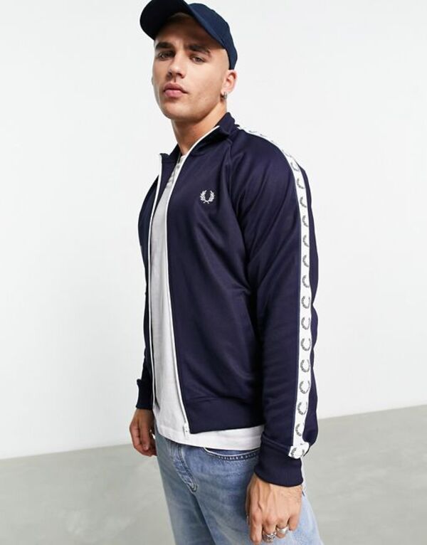 フレッドペリー ジャケット メンズ 【送料無料】 フレッドペリー メンズ ジャケット・ブルゾン アウター Fred Perry taped track jacket in blue Blue