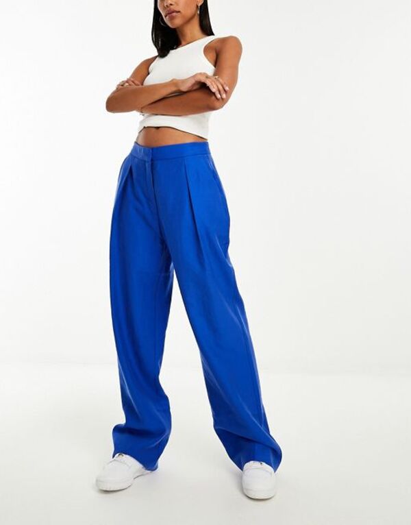 【送料無料】 マンゴ レディース カジュアルパンツ ボトムス Mango slouchy tailored pants in cobalt blue Cobalt