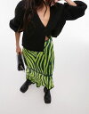 【送料無料】 トップショップ レディース スカート ボトムス Topshop zebra print satin midi skirt in lime with black lace trim Lime