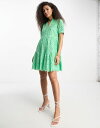 【送料無料】 ワイエーエス レディース ワンピース トップス Y.A.S v neck broderie mini dress in green Katydid