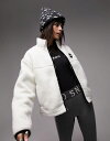 トップショップ 【送料無料】 トップショップ レディース ジャケット・ブルゾン アウター Topshop Sno borg zip up jacket in cream CREAM