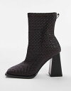 【送料無料】 トップショップ レディース ブーツ・レインブーツ シューズ Topshop Tilly block heel sock boot in choc Chocolate