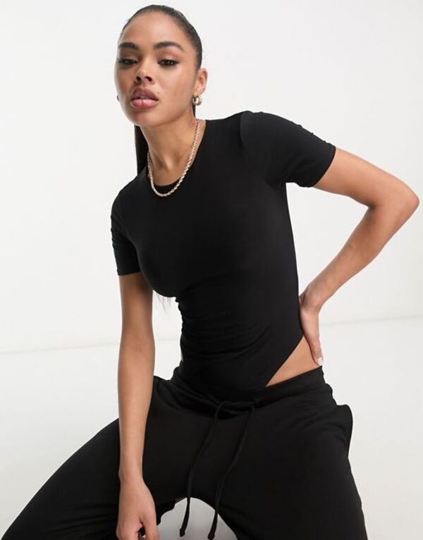 yz t@bVL fB[X TVc gbvX Fashionkilla sculpted t-shirt bodysuit in black Black