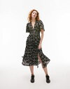 【送料無料】 トップショップ レディース ワンピース トップス Topshop v-neck midi tea dress in mono floral MONO