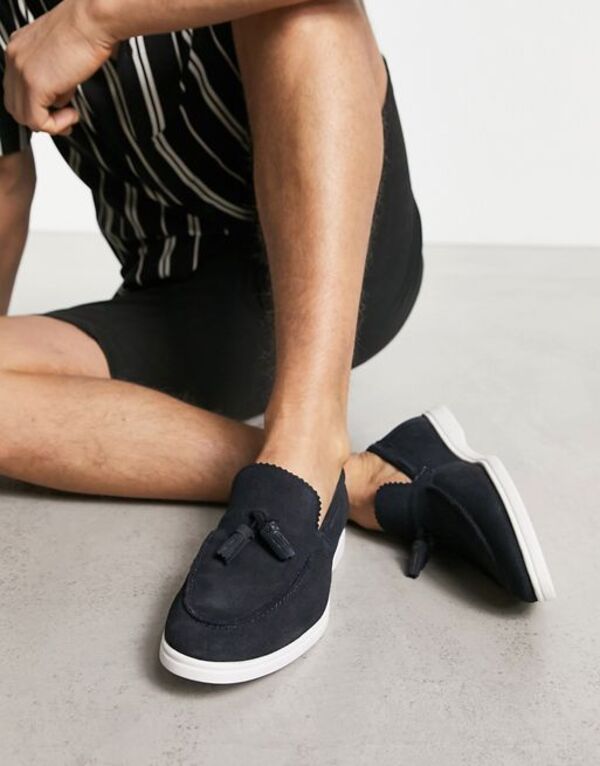 【送料無料】 エイソス メンズ スリッポン・ローファー シューズ ASOS DESIGN loafers in navy suede with white sole NAVY