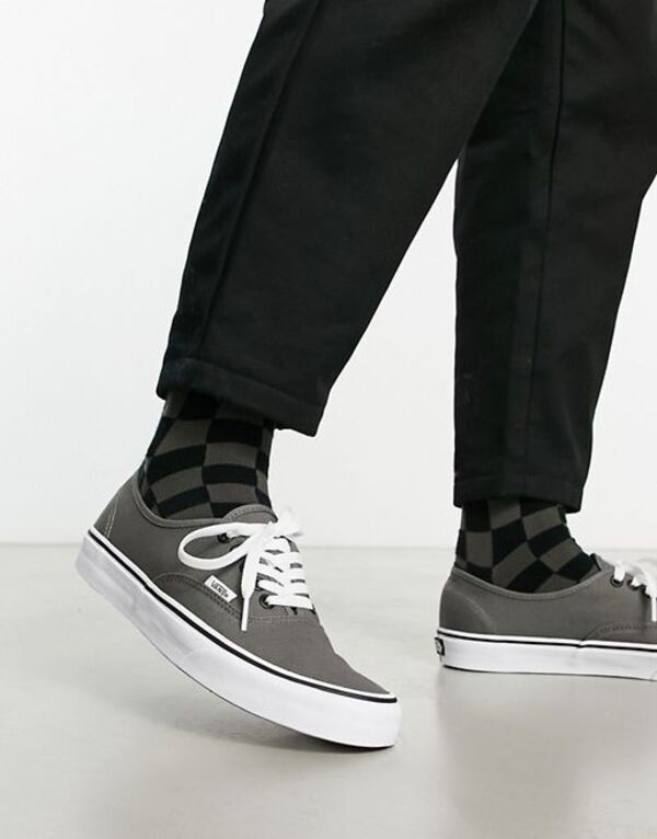 【送料無料】 バンズ メンズ スニーカー シューズ Vans Authentic sneakers in gray Gray