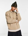 【送料無料】 エイソス メンズ パーカー・スウェット アウター ASOS DESIGN oversized sweatshirt with button neck polo in beige Greige