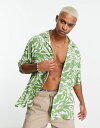 エイソス 【送料無料】 エイソス メンズ シャツ トップス ASOS DESIGN oversized revere longline bowling shirt in sage green zebra print GREEN