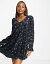 ̵  ǥ ԡ ȥåץ Monki velvet smock mini dress in black floral Black