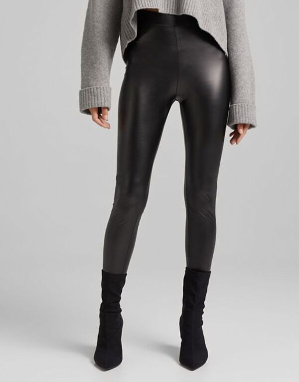 yz xVJ fB[X MX {gX Bershka Tall faux leather legging in black black