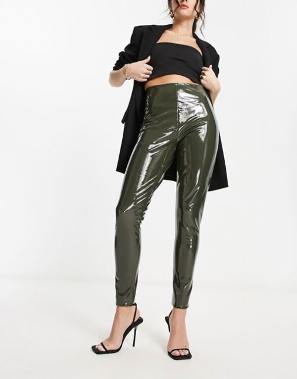 yz R}h[ fB[X MX {gX Commando faux leather patent perfect control leggings in green Olive