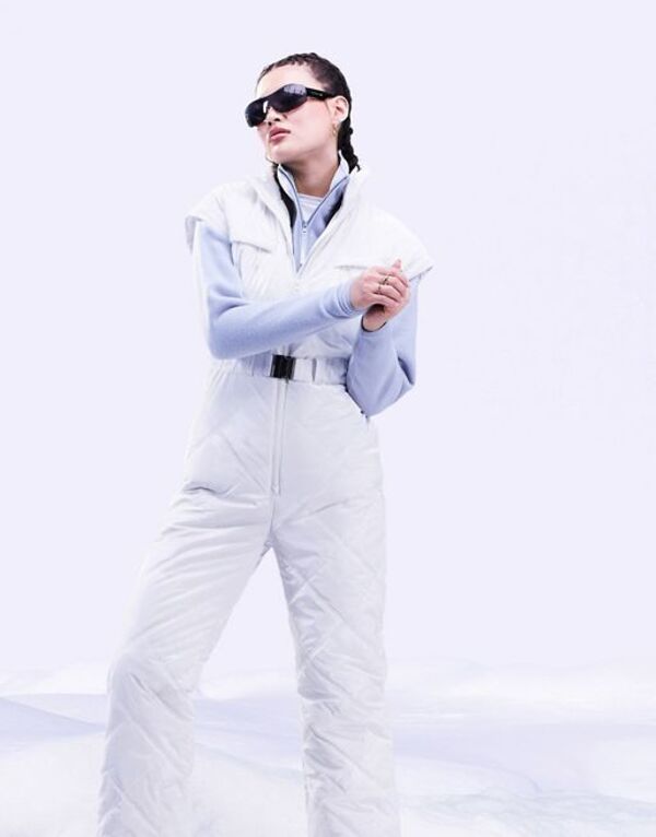 【送料無料】 エイソス レディース ジャケット・ブルゾン アウター ASOS 4505 ski suit in iridescent shine with detachable sleeves Pearl