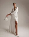 エイソス 【送料無料】 エイソス レディース ワンピース トップス ASOS DESIGN Florence plunge long sleeve wedding dress with cutwork in ivory Ivory