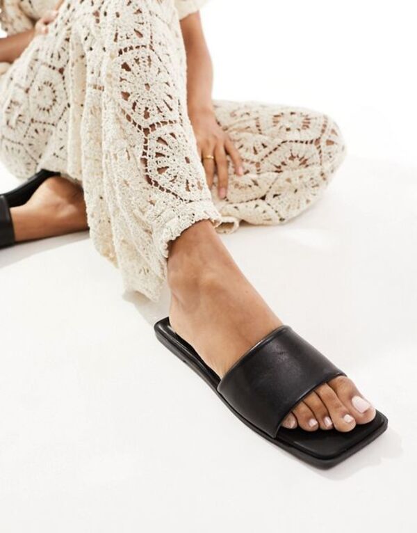 ̵  ǥ  塼 ASOS DESIGN Fig square toe flat sandals in...