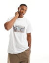 【送料無料】 プレティグリーン メンズ Tシャツ トップス Pretty Green boombox photo T-shirt in white White