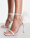 楽天ReVida 楽天市場店【送料無料】 トリュフコレクション レディース ヒール シューズ Truffle Collection bridal bow back stiletto heeled sandals in white satin WHITE