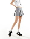 yz vAhxA[ fB[X XJ[g {gX Pull&Bear pleated mini skirt in light gray Gray