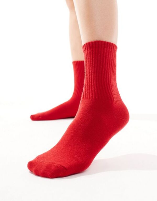 ■ブランド ASOS DESIGN (エイソス)■商品名 ASOS DESIGN bright red ankle socks■商品は海外よりお取り寄せの商品となりますので、お届けまで10日-14日前後お時間頂いております。 ■ブランド・商品・デザインによって大きな差異がある場合があります。 ■あくまで平均的なサイズ表ですので「目安」として参考にしてください。 ■お届けの商品は1枚目のお写真となります。色展開がある場合、2枚目以降は参考画像となる場合がございます。 ■只今、一部を除くすべて商品につきまして、期間限定で送料無料となります。 ※沖縄・離島・一部地域は追加送料(3,300円)が掛かります。