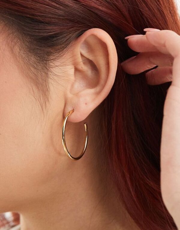 エイソス 【送料無料】 エイソス レディース ピアス・イヤリング アクセサリー ASOS DESIGN waterproof stainless steel hoop earrings with skinny detail in gold tone Gold