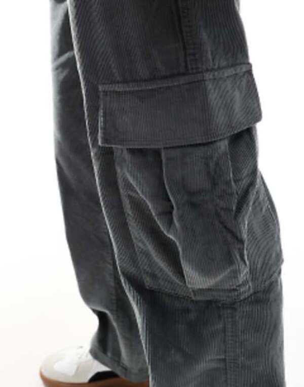 【送料無料】 ジャック アンド ジョーンズ メンズ カジュアルパンツ ボトムス Jack & Jones wide fit cord cargo in gray Smoked pearl