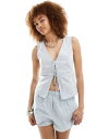 【送料無料】 ウィークデイ レディース ベスト トップス Weekday Cecile tie front tank top in light blue str...