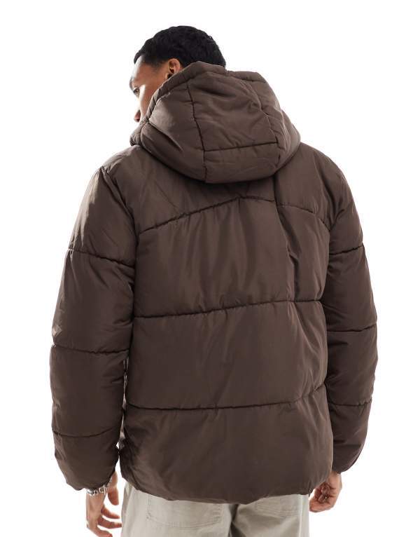 【送料無料】 オンリーアンドサンズ メンズ コート アウター ONLY & SONS oversized hooded puffer jacket in brown Hot fudge