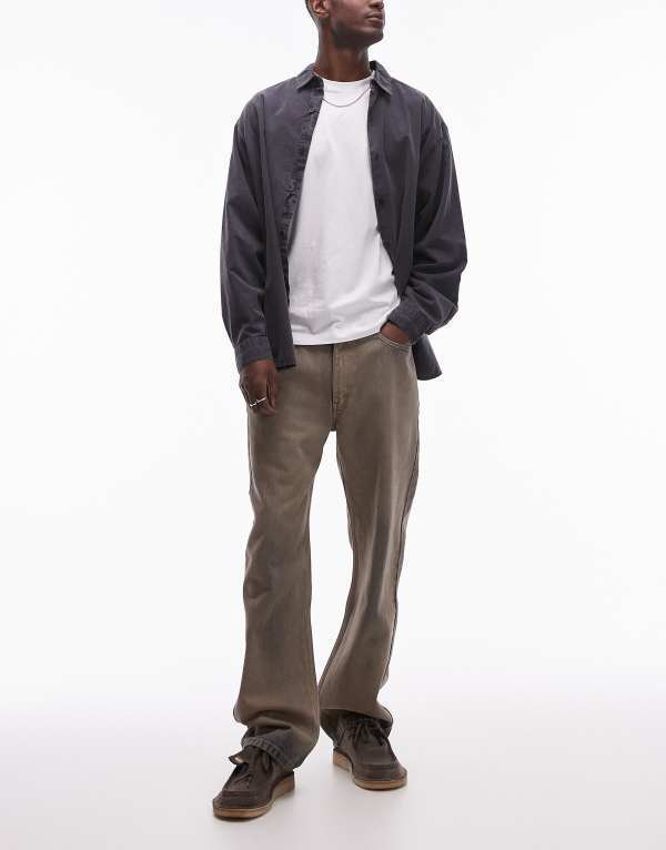 【送料無料】 リーバイス メンズ デニムパンツ ボトムス Levi's 565 loose straight fit overdye jeans in brown brown