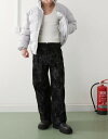 【送料無料】 コルージョン メンズ デニムパンツ ボトムス COLLUSION baggy jeans with flocked camo print in multi FLOCKED CAMO(4)