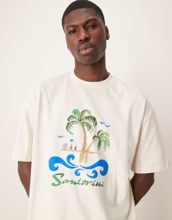 【送料無料】 エイソス メンズ Tシャツ トップス ASOS DESIGN oversized t-shirt with palm tree chest print in cream Tofu