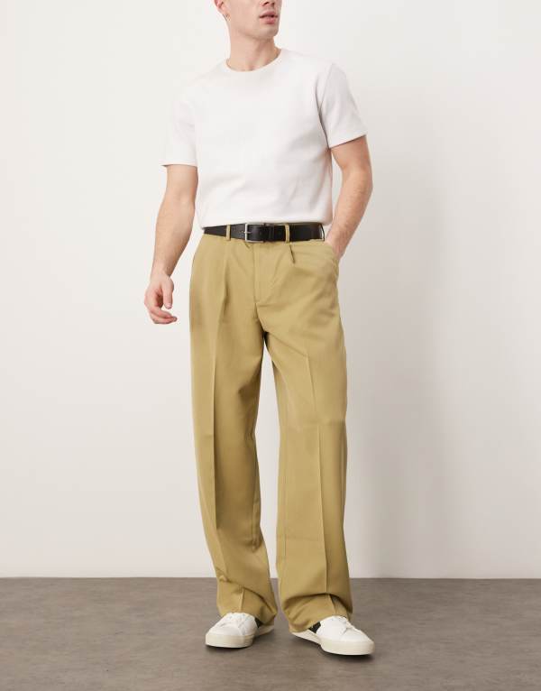 【送料無料】 エイソス メンズ カジュアルパンツ ボトムス ASOS DESIGN smart wide leg pants with front pleat in camel Chartreuse