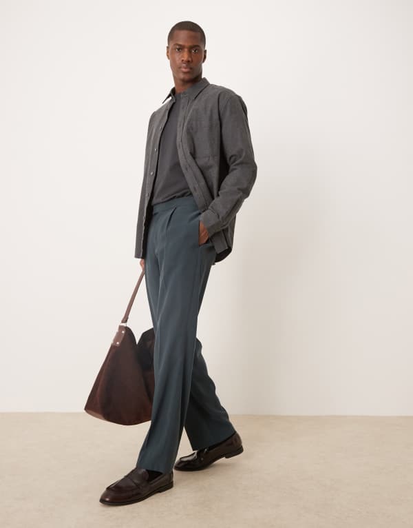 【送料無料】 エイソス メンズ カジュアルパンツ ボトムス ASOS DESIGN smart wide leg pants in dark blue with elasticated waist Dark blue