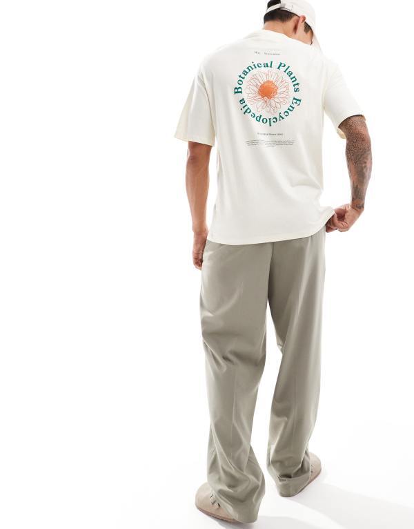 【送料無料】 セレクテッドオム メンズ Tシャツ トップス Selected Homme oversized t-shirt with botanical circle backprint in cream Egret
