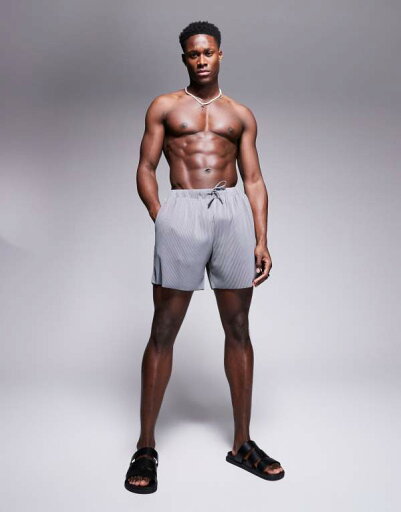 【送料無料】 エイソス メンズ ハーフパンツ・ショーツ 水着 ASOS DESIGN plisse swim shorts in mid length in gray Gray