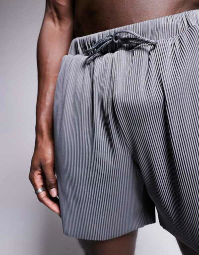 【送料無料】 エイソス メンズ ハーフパンツ・ショーツ 水着 ASOS DESIGN plisse swim shorts in mid length in gray Gray