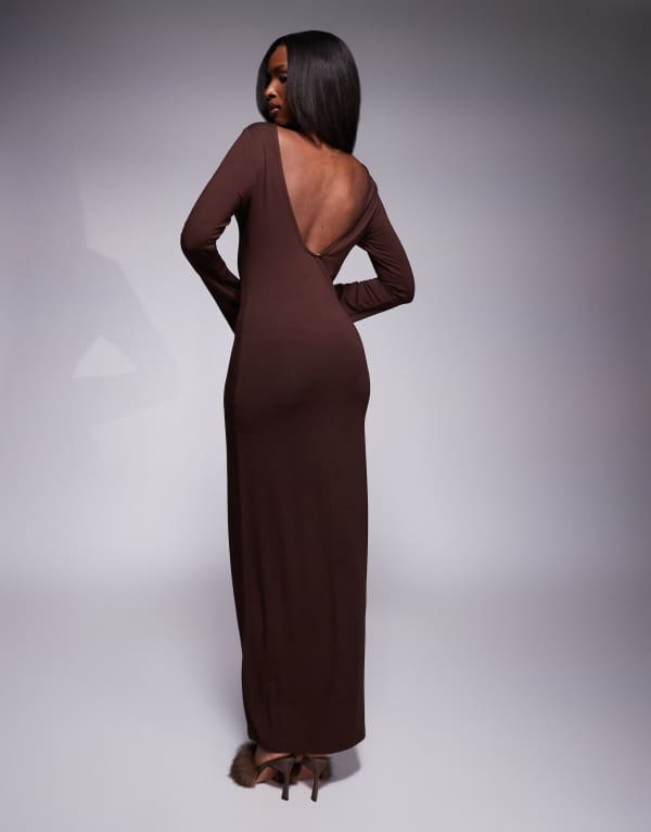 �������� ��ǥ����� �ȥåץ� ���ԡ��� �ޥ������ԡ��� �ޥ��� ASOS DESIGN low back maxi dress with angel sleeves in chocolate Chocolate ���祳�졼��