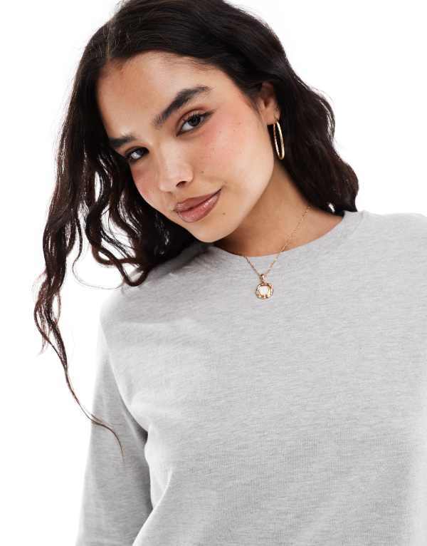 【送料無料】 セレクティッド レディース パーカー・スウェット アウター Selected Femme oversized top in gray Gray