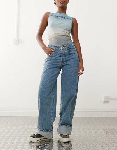 【送料無料】 コルージョン レディース デニムパンツ ボトムス COLLUSION X002 baggy jeans with cuffed hems in midwash Mid Wash 【送料無料】 コルージョン レディース デニムパンツ ボトムス COLLUSION X002 baggy jeans with cuffed hems in midwash Mid Wash