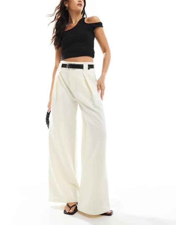 【送料無料】 エイソス レディース カジュアルパンツ ボトムス ASOS DESIGN tailored super wide leg belted pants in off white off white