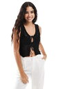 【送料無料】 オンリー レディース ベスト トップス ONLY crochet tank top in black Black