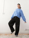 【送料無料】 モンキ レディース ニット・セーター アウター Monki boxy cropped cable knit sweater in blue Blu...