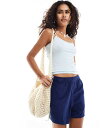 【送料無料】 モンキ レディース ベスト トップス Monki strappy tank top in light blue Light blue