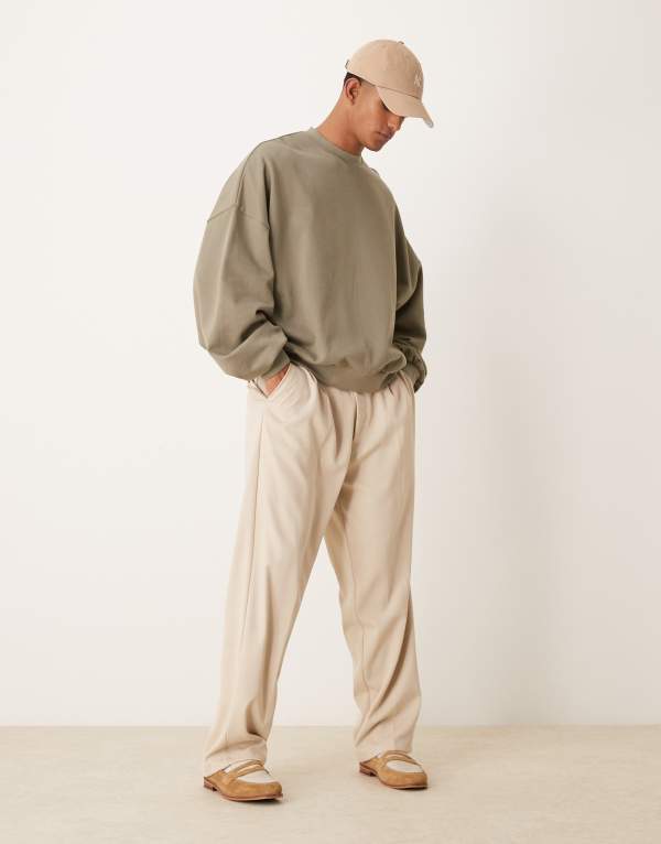【送料無料】 エイソス メンズ パーカー・スウェット アウター ASOS DESIGN essential extreme oversized sweatshirt in khaki SMOKEY OLIVE
