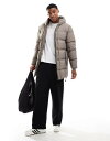【送料無料】 ブレーブソウル メンズ ジャケット・ブルゾン アウター Brave Soul longline padded puffer jacket with hood and quilted detail in taupe Taupe