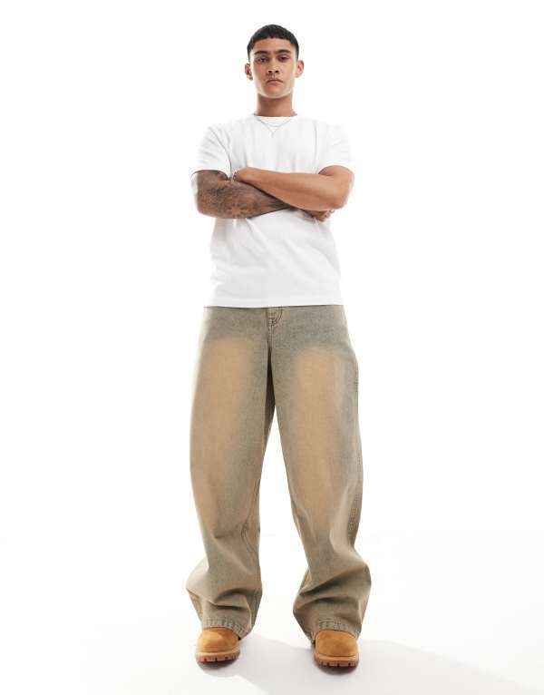 【送料無料】 エイソス メンズ デニムパンツ ボトムス ASOS DESIGN super baggy fit jeans in orange tint ORANGE